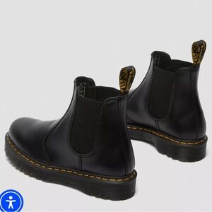 Dr. Martens 2976 Bex Smooth Leather Chelsea Boots